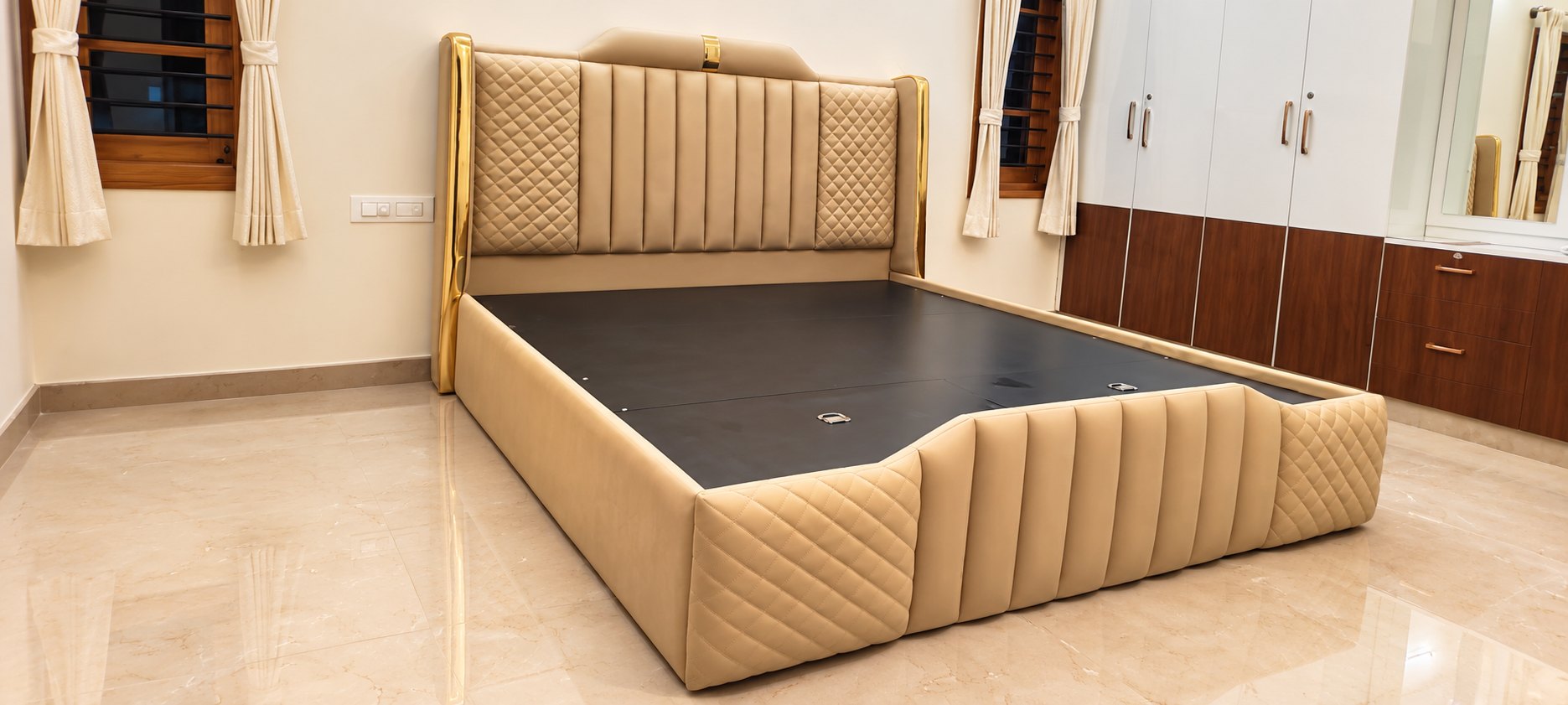 Upholstery cot